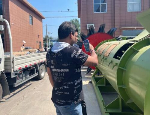 Клиент из Индии приобрел колёсный ворошитель компоста для компостирования куриного помёта на птицеферме.