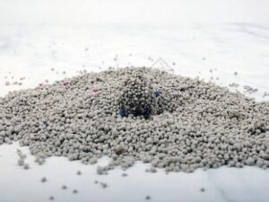 Обыкновенный-экологически-чистый-бентонитовый-наполнитель-для-кошачьего-туалета